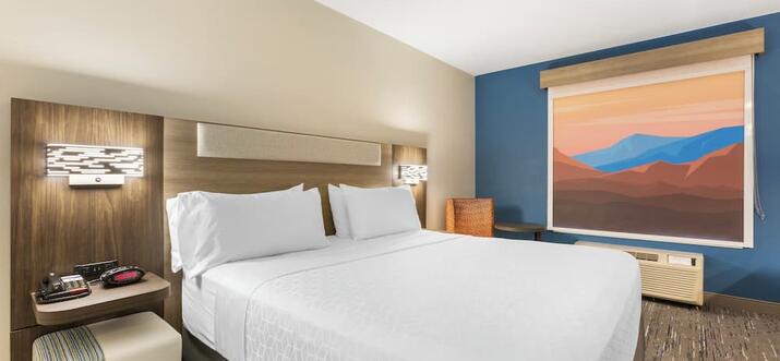 belgrade mt hotels with airport shuttle