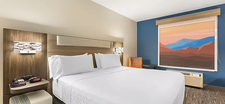 8 Best Hotels With Airport Shuttle In Belgrade, Montana