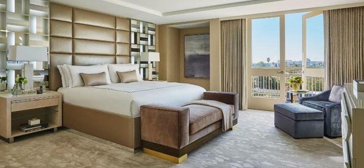 hotels with balcony in beverly hills