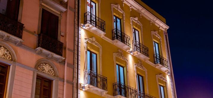 hotels in cagliari with airport shuttle