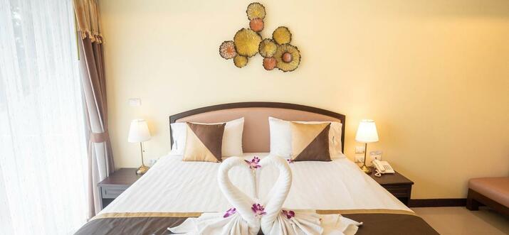 beachfront hotels karon beach phuket