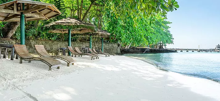 7 Best Beach Resorts Near Canibad Beach, Philippines