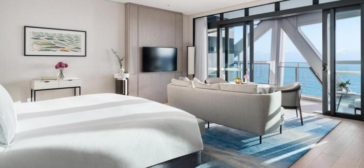 10 Handpicked Beachfront Hotels In Australia