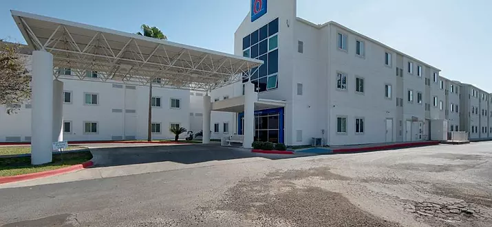5 Handpicked Hotels With Kitchenette In Brownsville, Texas