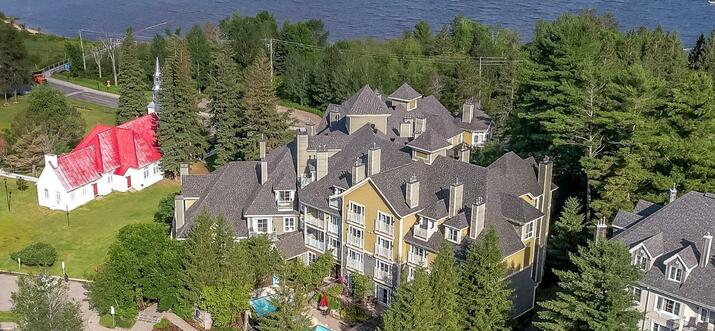 mont tremblant hotels with kitchenette