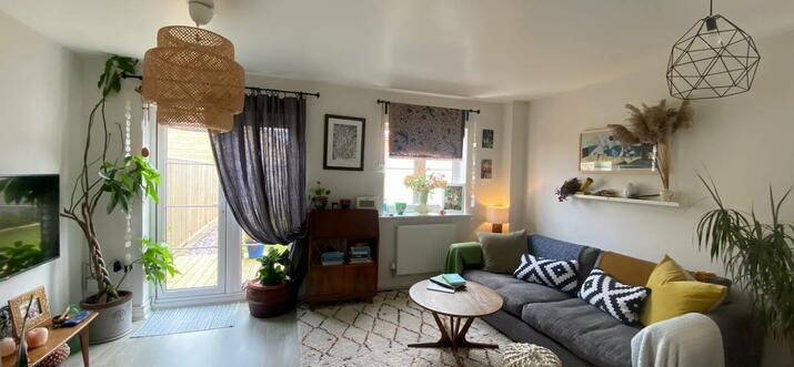 airbnb westbury