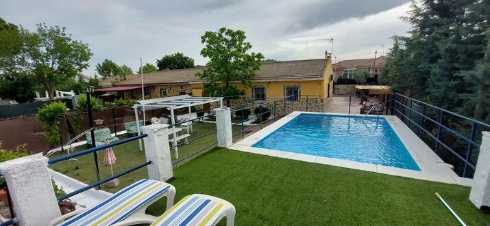 Casa piscina cerca a Madrid