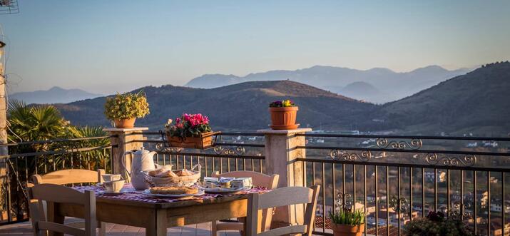 Airbnb Atina, Italy