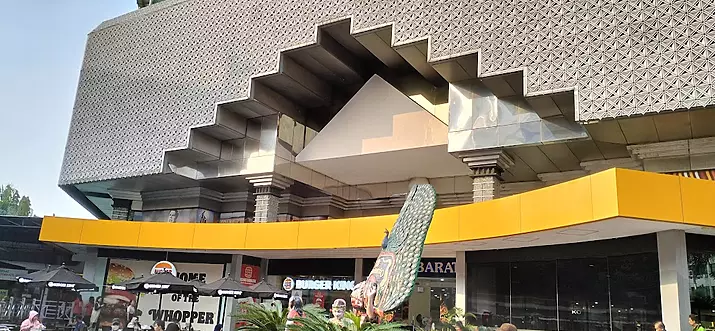 10 Things To Do In Plaza Surabaya Mall, Central Surabaya's "Mall For Everyone"