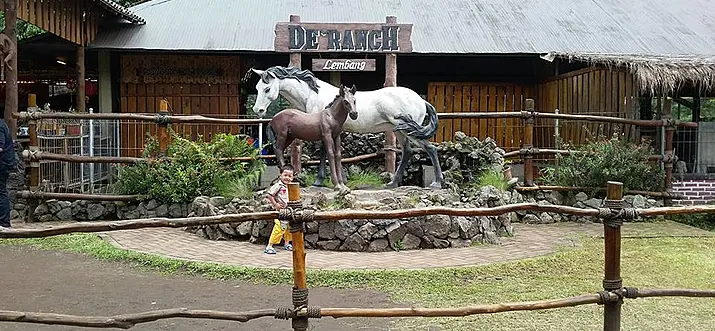 De'Ranch, Bandung: Play & Ride Through A Fun Cowboy Village 