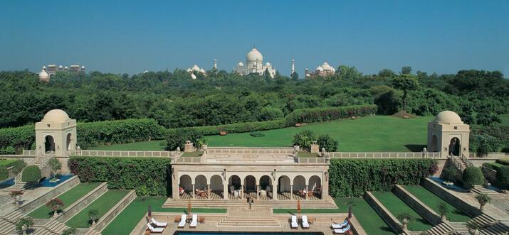 hotels with view of taj mahal agra