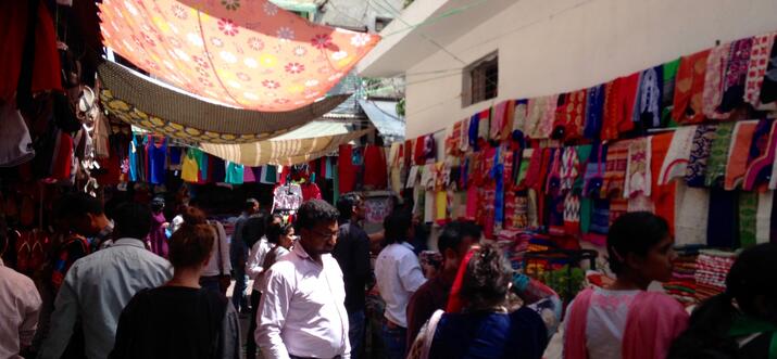 Three Best Places To Go Shopping In New Delhi