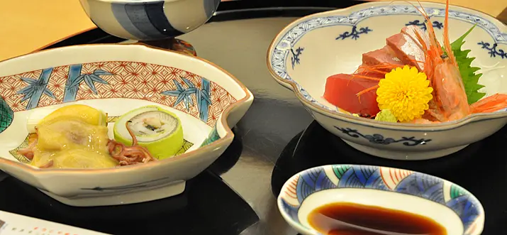 Indulge in Kutani ware! An affordable stay for chinaware lovers (Nomi, Ishikawa)