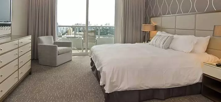 Top 13 Airbnb Vacation Rentals In Fontainebleau, United States