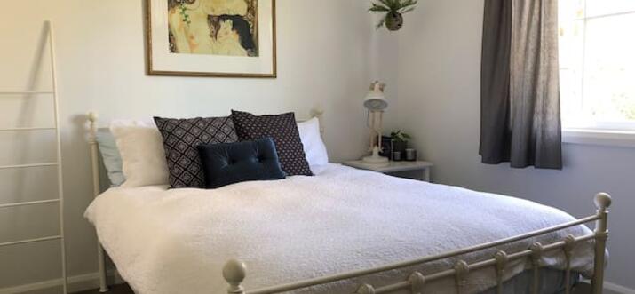 airbnb Hawker Australia