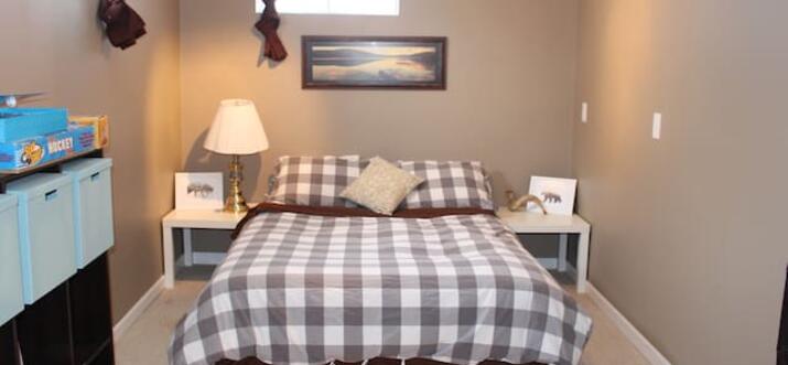 airbnb Hinton Canada