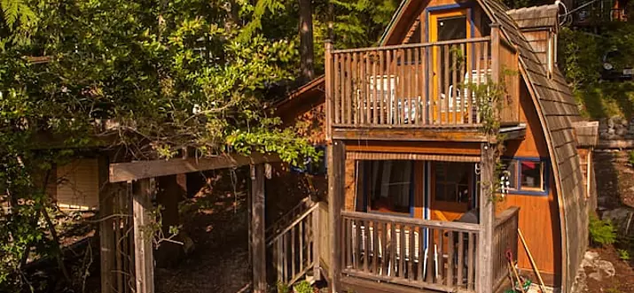 16 Best Airbnb Vacation Rentals In Sunshine Coast, Canada