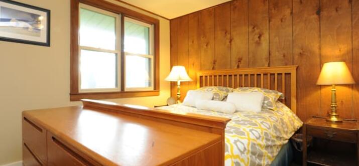 airbnb Flat-Rock MI
