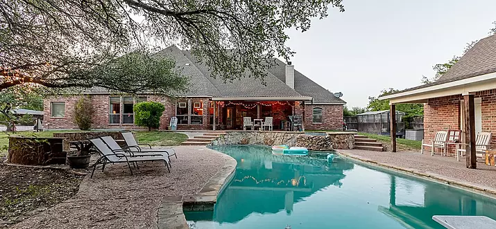 Top 9 Airbnb Vacation Rentals In Aledo, Texas