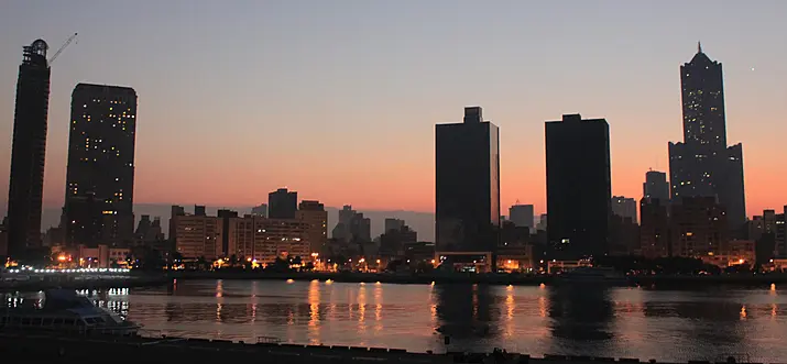 Sunset Scenes And Refreshing Walks At Lover River, Kaohsiung