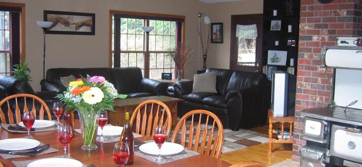 airbnb Agassiz