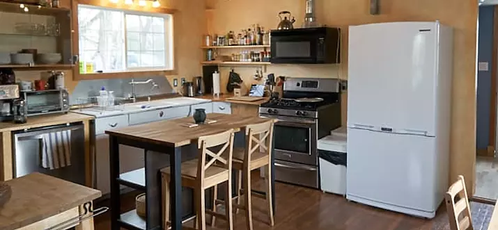 Top 10 Airbnb Vacation Rentals In Linden, Canada