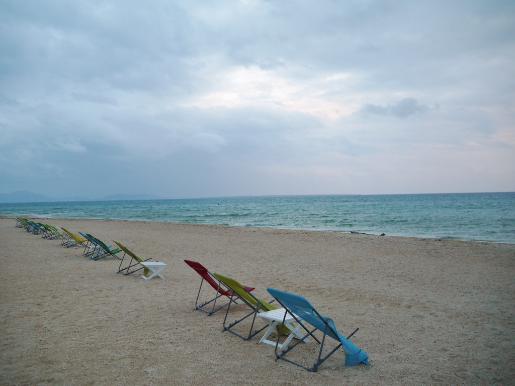 luxury resorts in iriomotejima | the day at risonare kohamajima begins with the morning stretch!