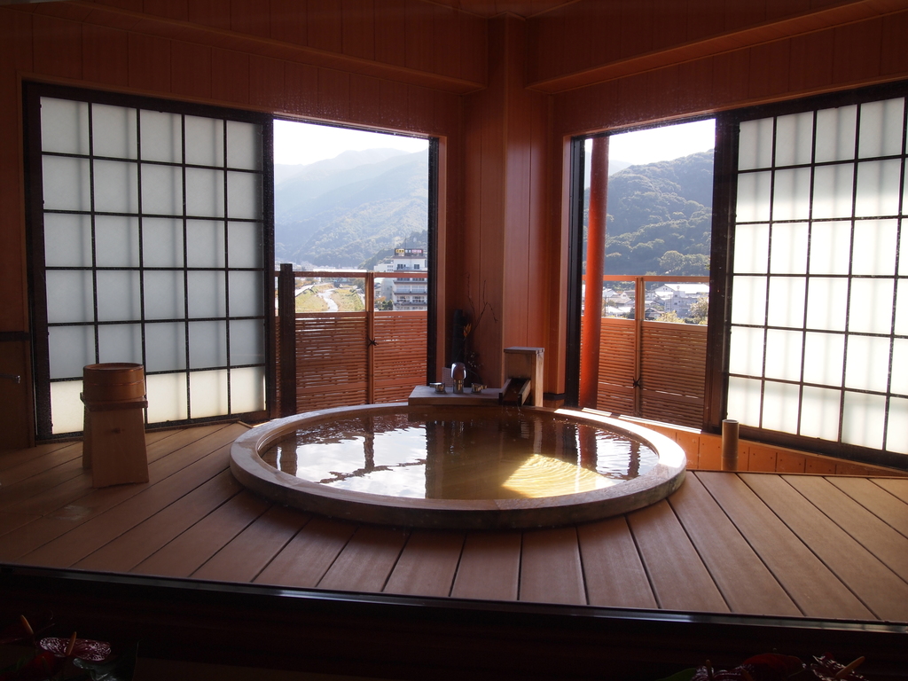 onsens in toi | an onsen and dinner for the discerning person.