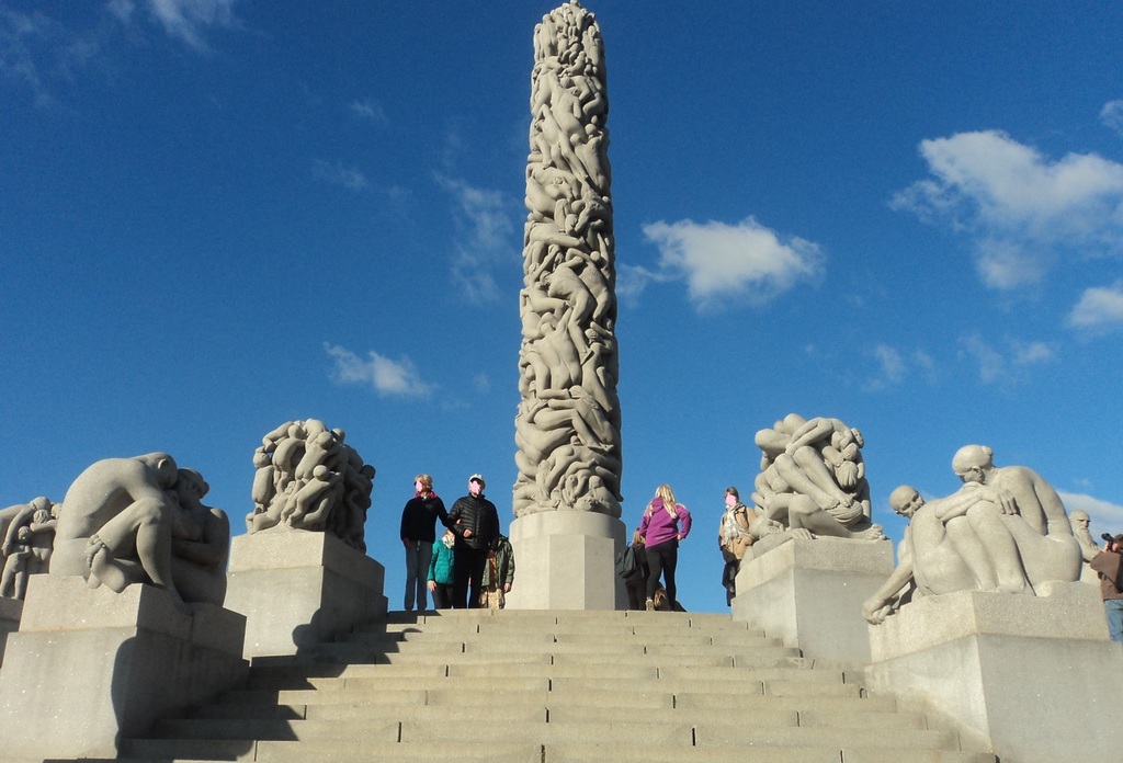 reach the square with the monolith and enjoy a terrific view