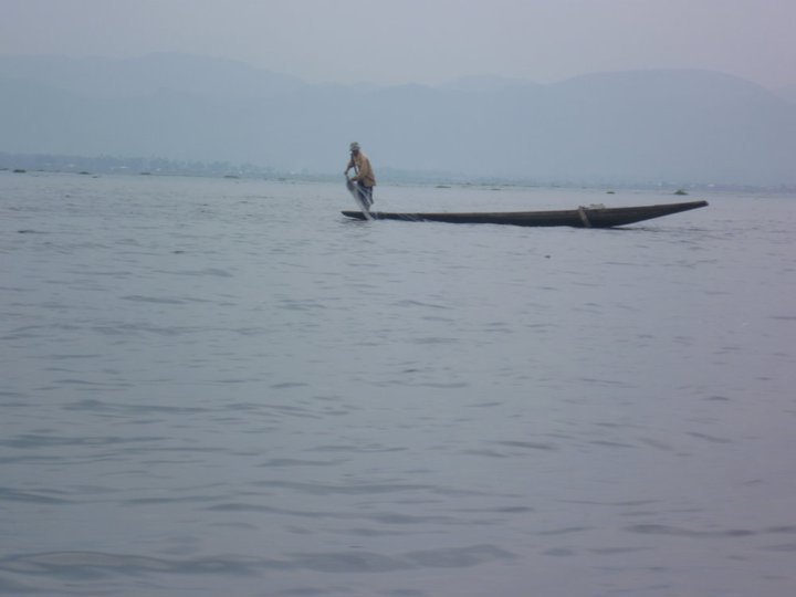 lakes in nyaungshwe | watch nimble fishermen at work