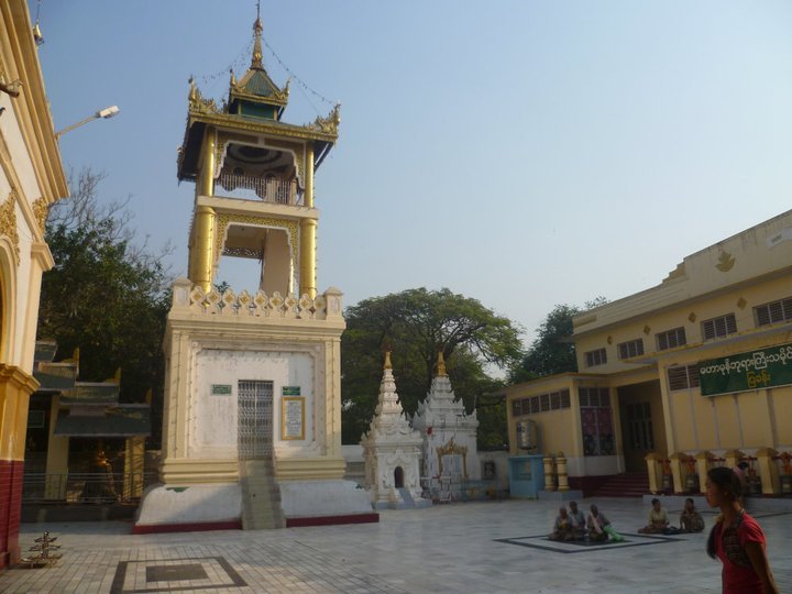 cheap hotels in mandalay | rent a bicycle and go sightseeing!