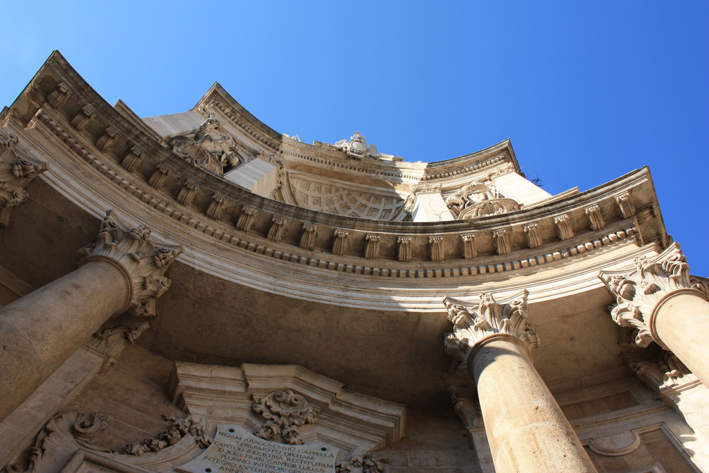 historical places in catania | a welcoming facade