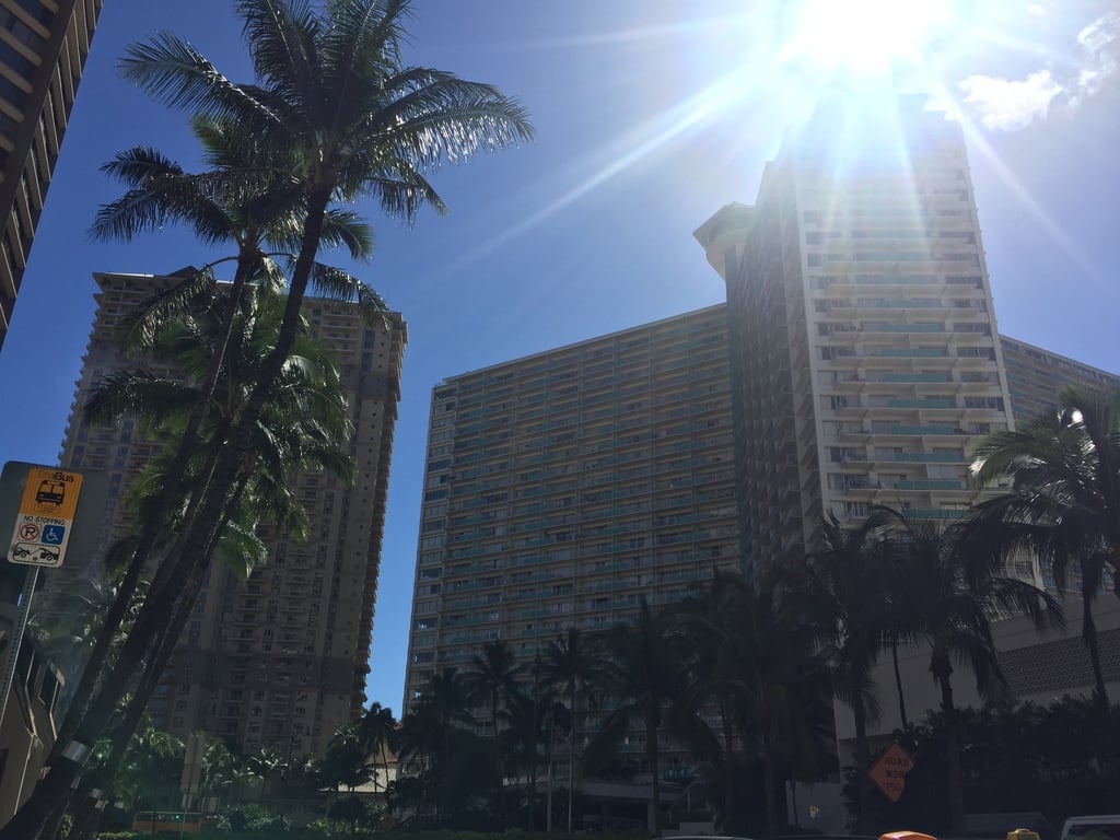 luxury hotels in waikiki beach | ilikai hotel and luxury suites along the luxurious hotel strip