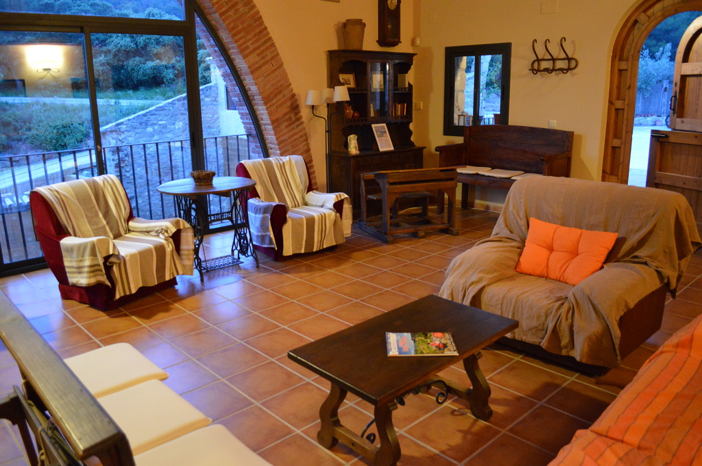 guest houses in horta de sant joan | quaint and comfortable accommodations