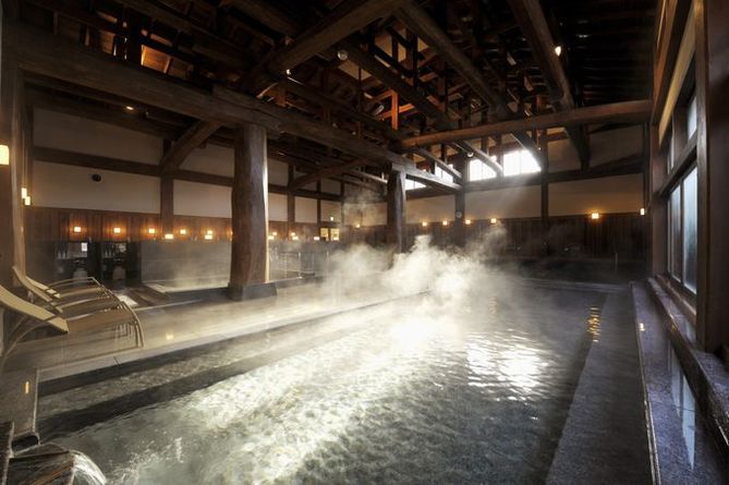 highland resort’s spa with 7 types of onsen is the largest in japan