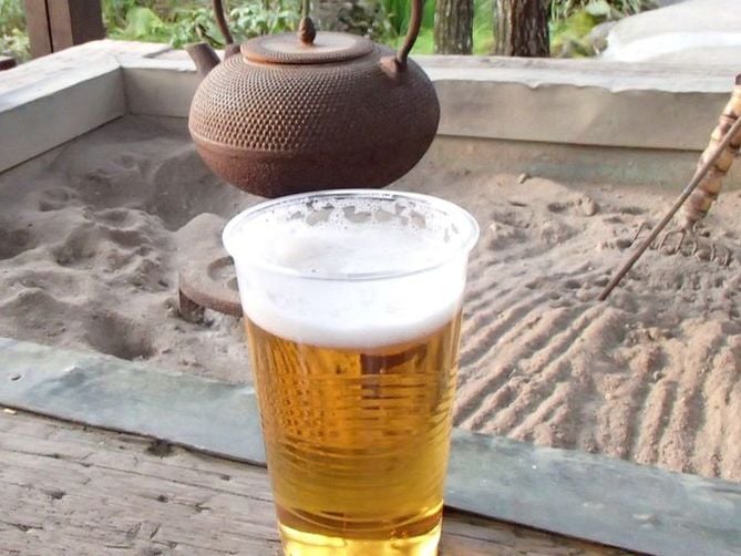 resorts in yufuin | free draft beer service