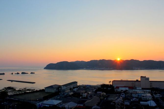 luxury hotels in kushimoto | wake up early for a brilliant view! one of japan’s best sunrise scenes!