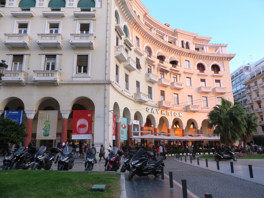 things to do in thessaloniki greece | watch the people go by at the most central location