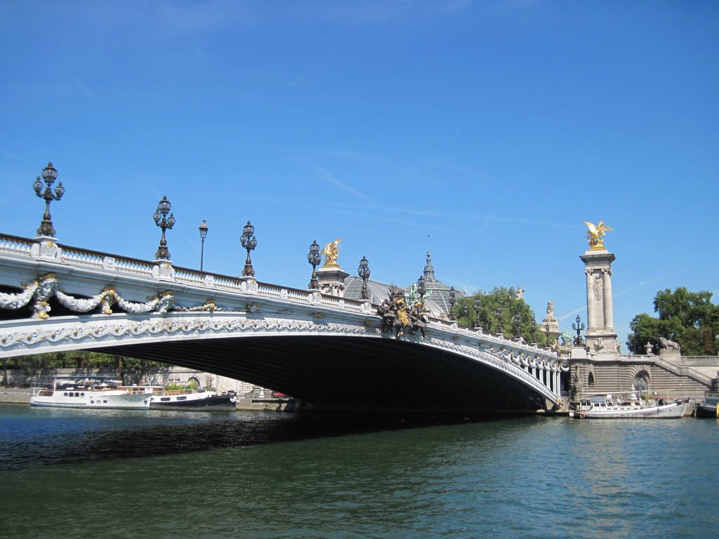 attractions in left bank | pont alexandre iii