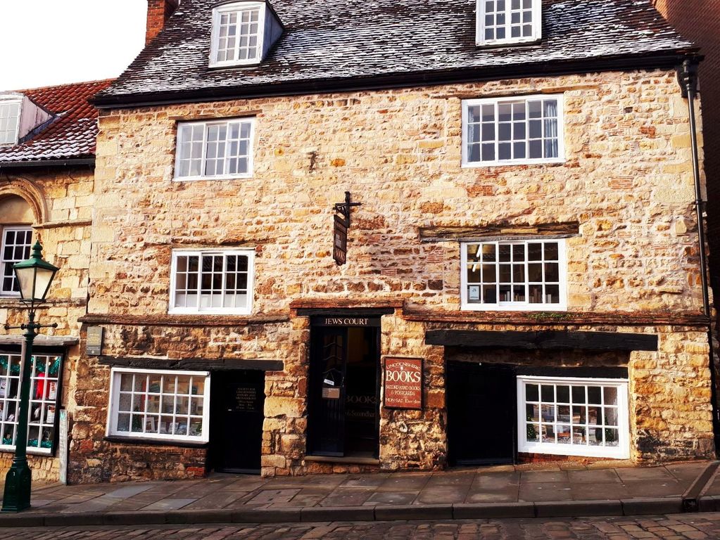 shopping in in lincoln | dine in a former local rabbi's home
