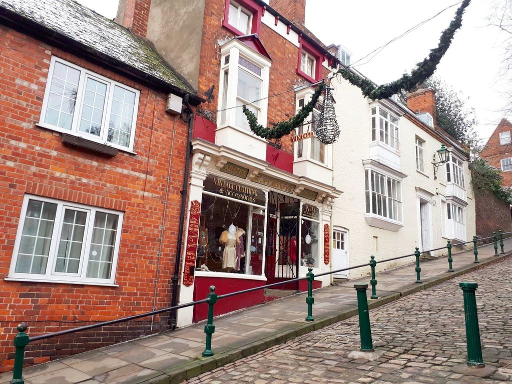 book an appointment to enjoy vintage clothing & accessories