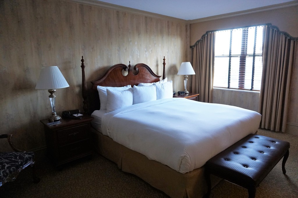 Guest room in The Dunhill
