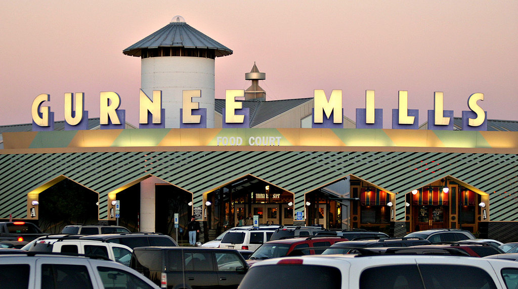 Gurnee Mills wide