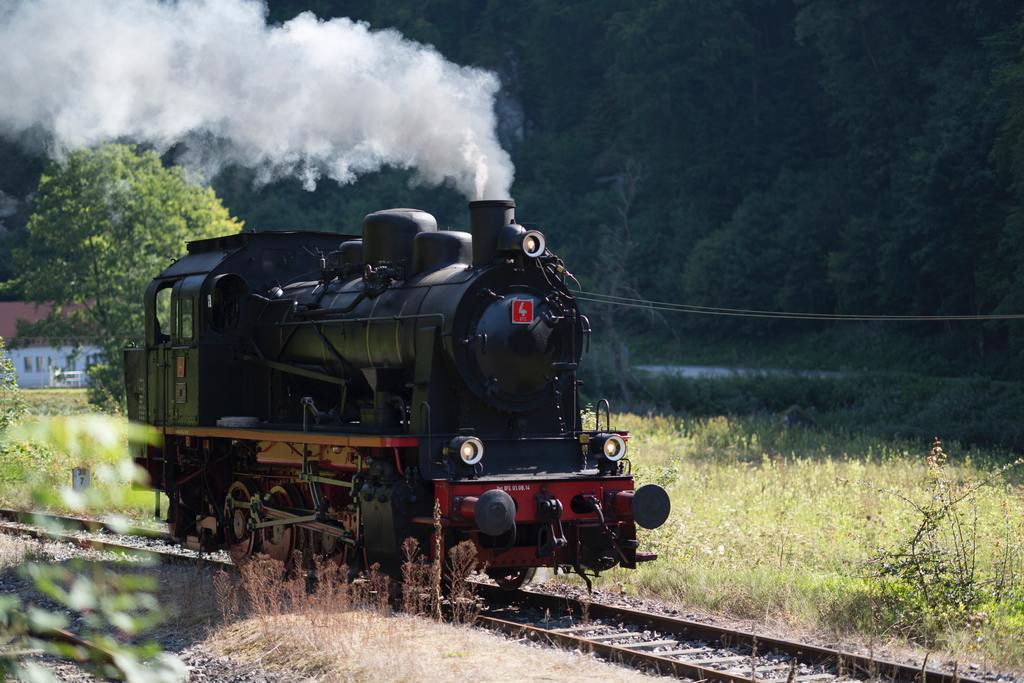 9 tours de train panoramiques au texas, états-unis | voyagez dans le temps dans un train d'époque