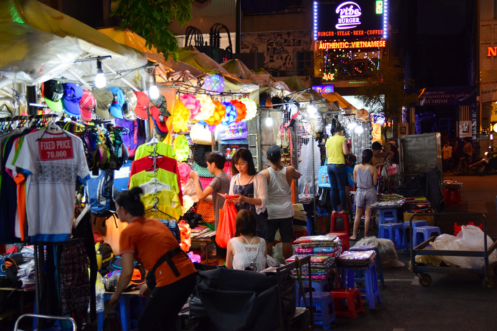 Ho Chi Minh night market