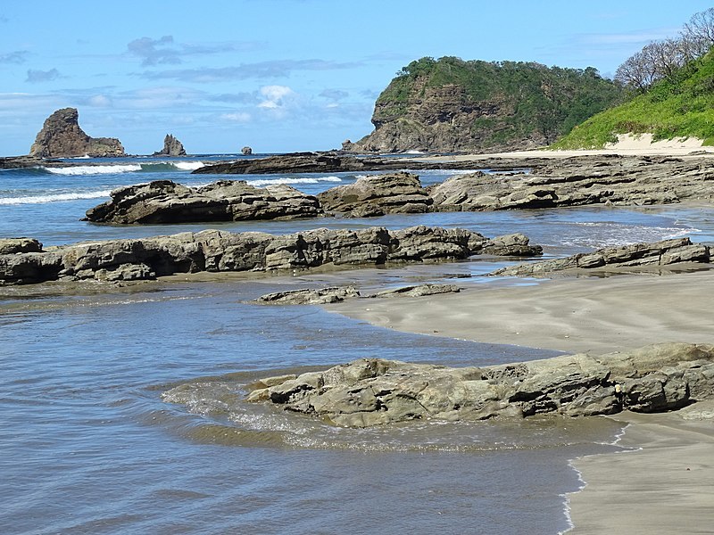 Vista along Maderas Beach - North of San Juan del Sur - Nicaragua - 01 (31080936373)