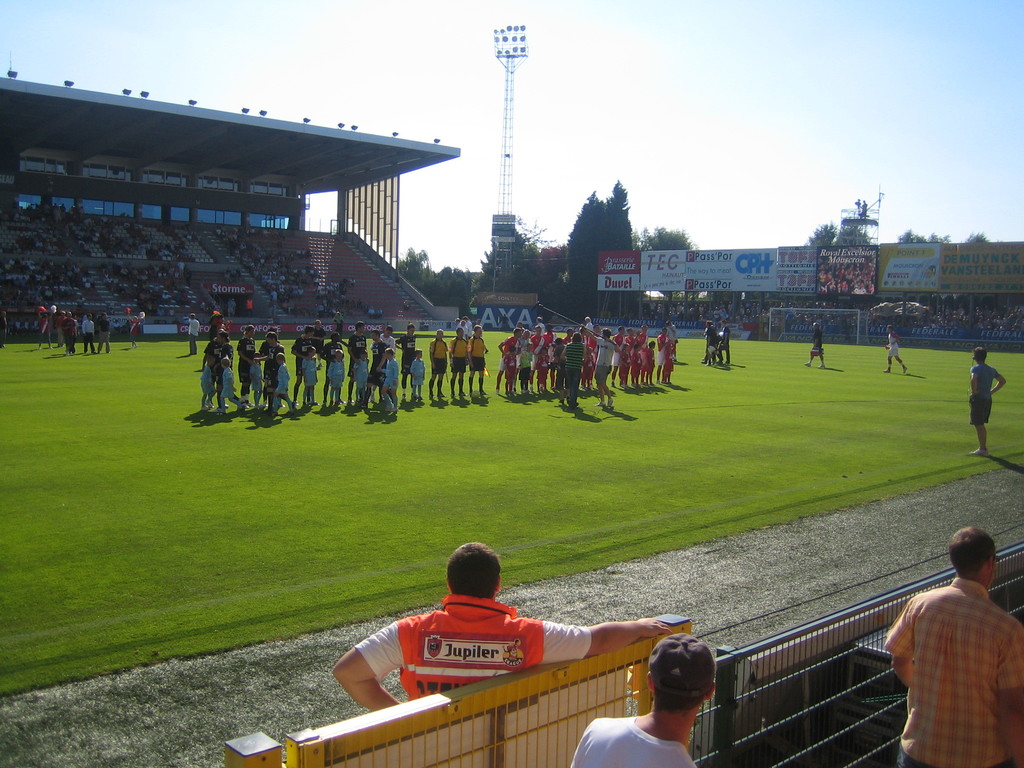 Coup d'envoi Royal Excelsior Mouscron -KAA Gent ( Jupiler League), le 6 août 2007