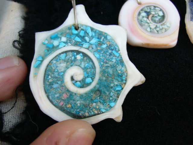conch shell with lapis lazuli inlay