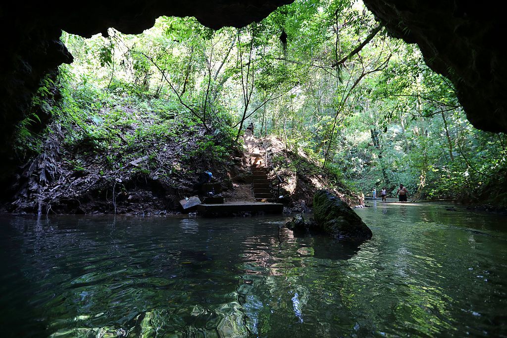 Blue Hole National Park 01