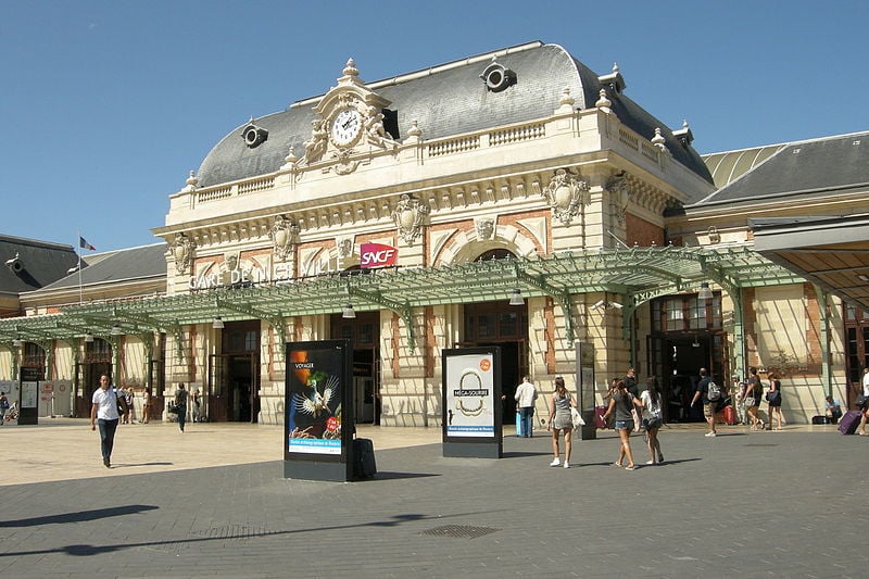 Nice train station